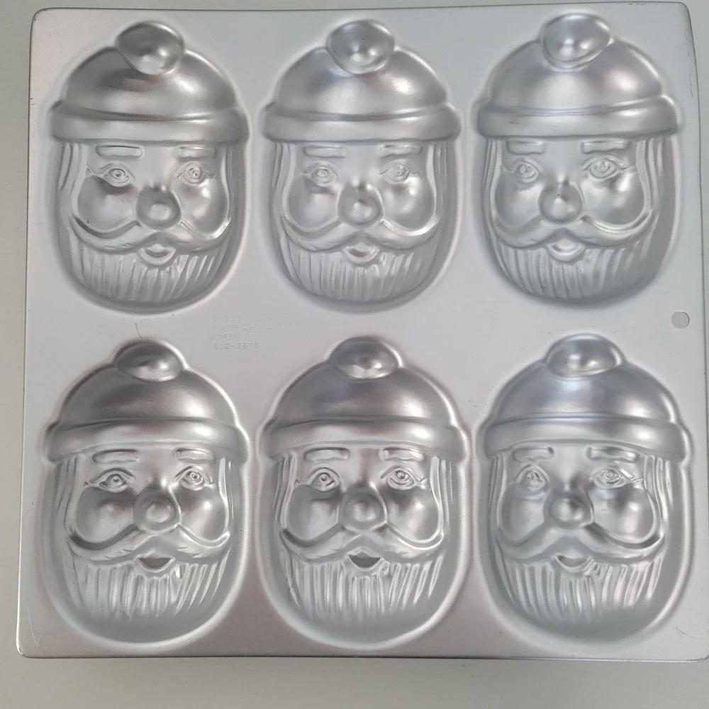 Vtg 1983 Wilton Mini Santa Claus Cake Pan 6 Molds 502-3878 Aluminum Muffin Jello